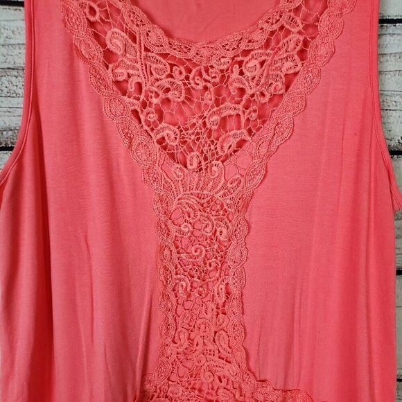 Maurices Women’s Coral Lace Trim Tank Top Size L - Picture 2 of 6